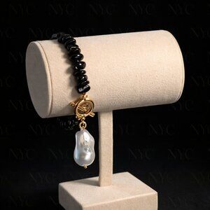 Gold Tone Bracelet | Fashion Bracelet | Elegant Chain Bracelet black onix